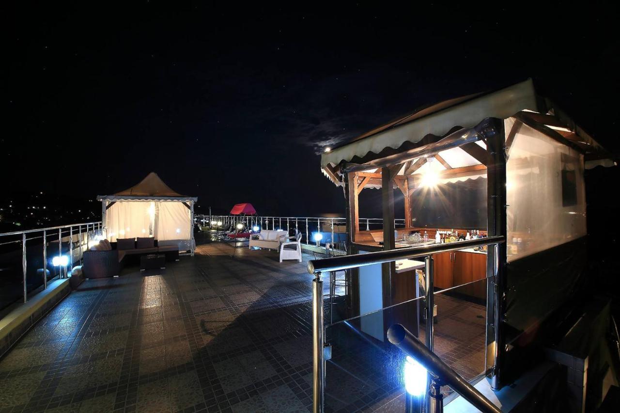 Deluxemaisonettes In Panoramic Roof Complex Apartment Balchik Bagian luar foto